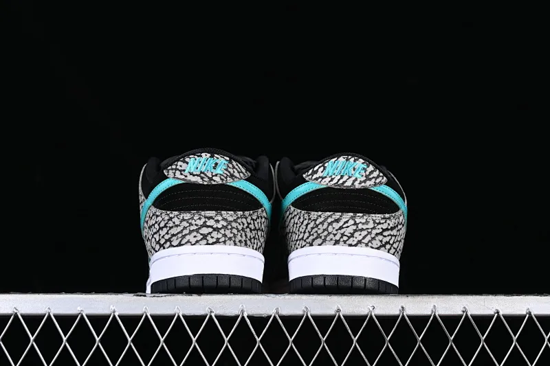 All categories Nk SB Dunk series Nk SB Dunk Low low-top sneakers Nk SB Dunk Low Pro black and white green spotted pattern sports skateboard shoes BQ6817-009